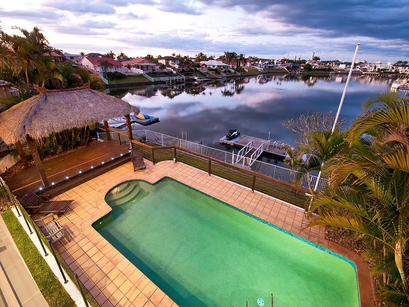 25 Montevideo Drive, Clear Island Waters QLD 4226