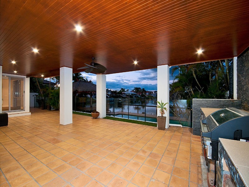 25 Montevideo Drive, Clear Island Waters QLD 4226