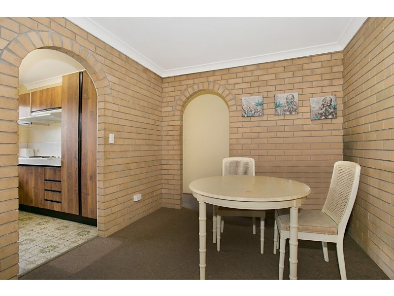 4 ‘Bayswater Lodge’ 35 Chelsea Avenue, Broadbeach QLD 4218