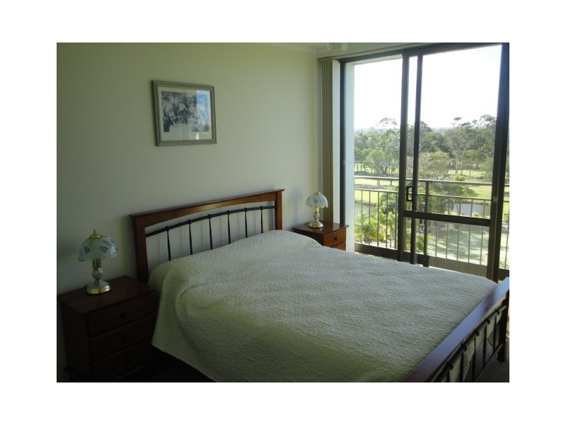 51/13 Fairway Drive, Clear Island Waters QLD 4226