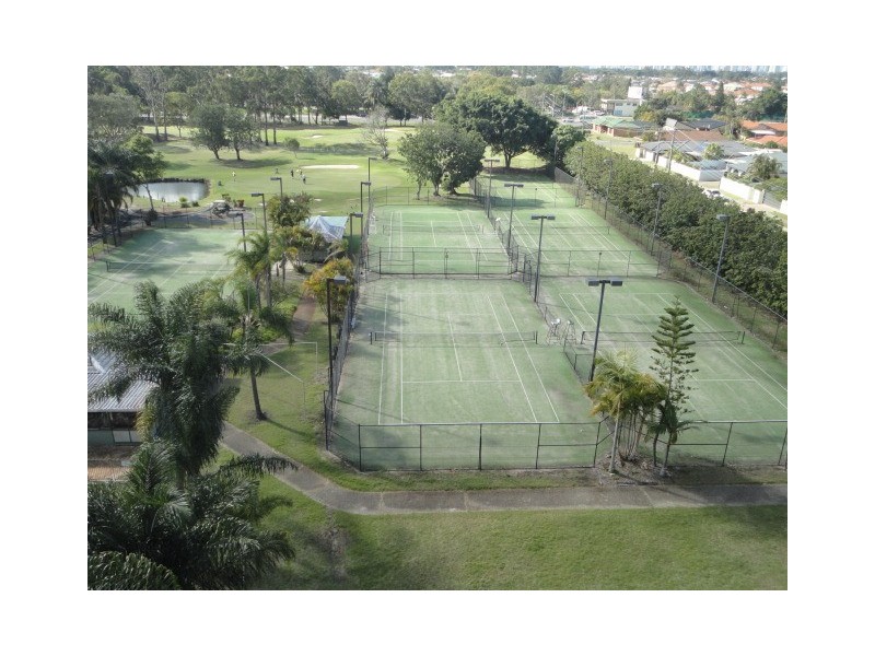 51/13 Fairway Drive, Clear Island Waters QLD 4226