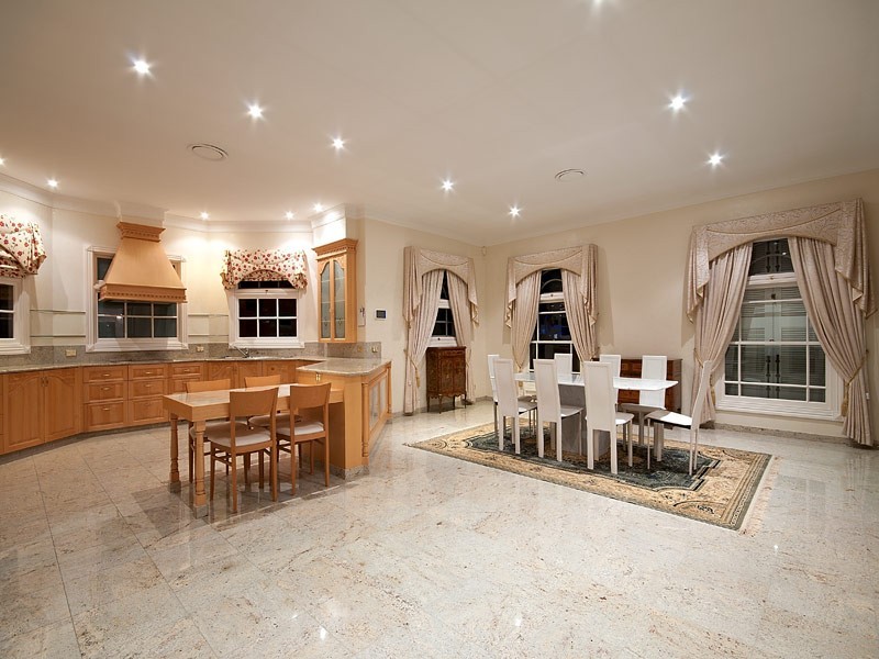 31 Buccaneer Court, Paradise Waters QLD 4217