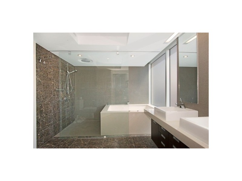 7 ‘Waterline’, 132 Old Burleigh Road, Broadbeach QLD 4218