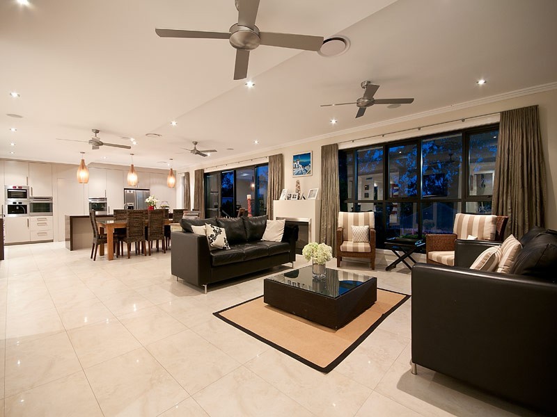 14 Midgera Street, Ashmore QLD 4214