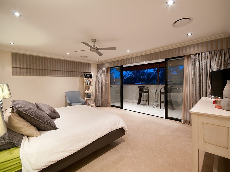 14 Midgera Street, Ashmore QLD 4214