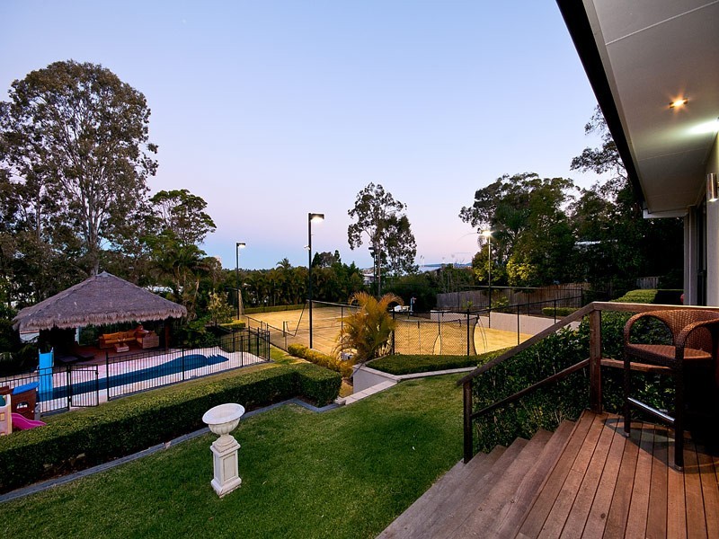 14 Midgera Street, Ashmore QLD 4214