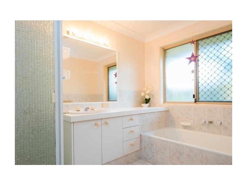 55 Cassowary Drive, Burleigh Waters QLD 4220