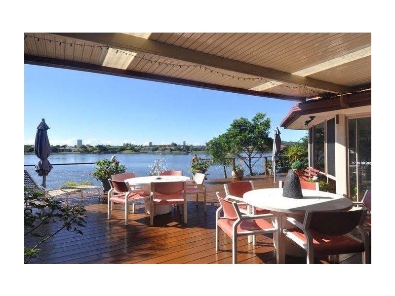 55 Cassowary Drive, Burleigh Waters QLD 4220