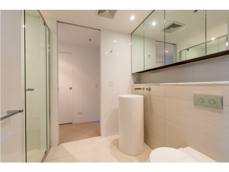 2101 ‘Oracle’, 4 Charles Avenue, Broadbeach QLD 4218
