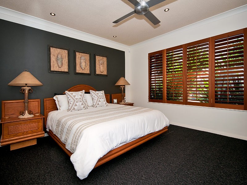 10 Kookaburra Court, Sorrento QLD 4217