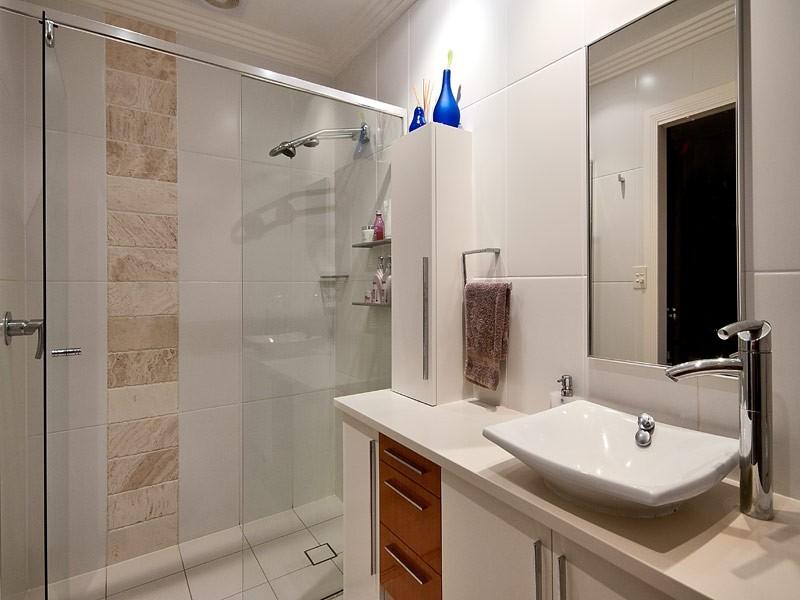 10 Kookaburra Court, Sorrento QLD 4217