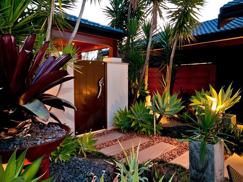 10 Kookaburra Court, Sorrento QLD 4217
