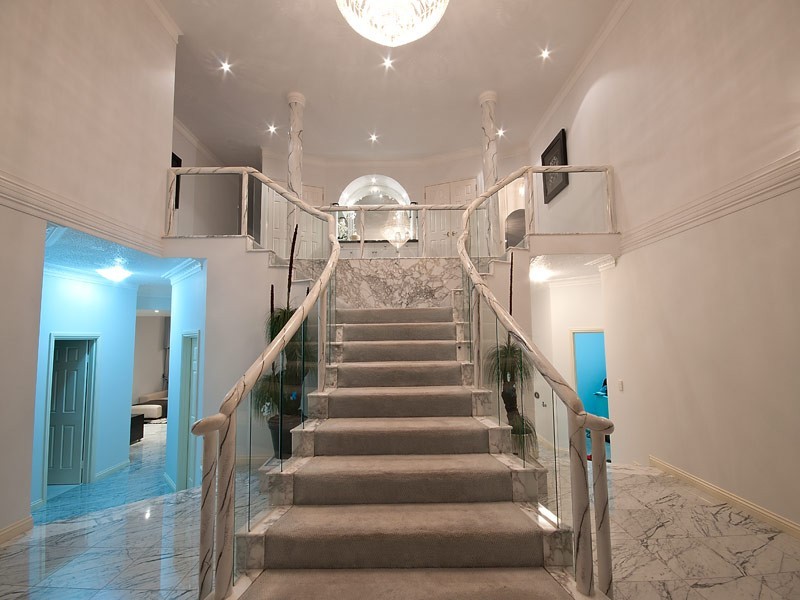 2 St Martin Place, Clear Island Waters QLD 4226