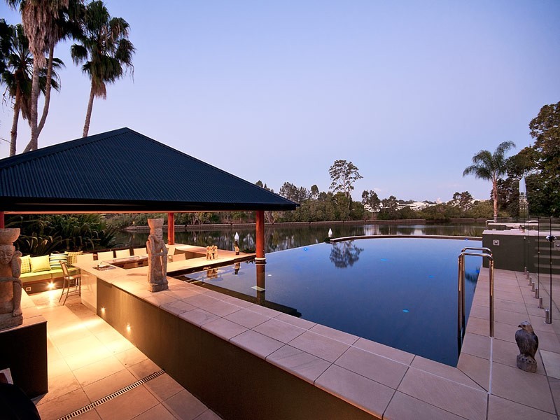 20 Maryland Avenue, Carrara QLD 4211