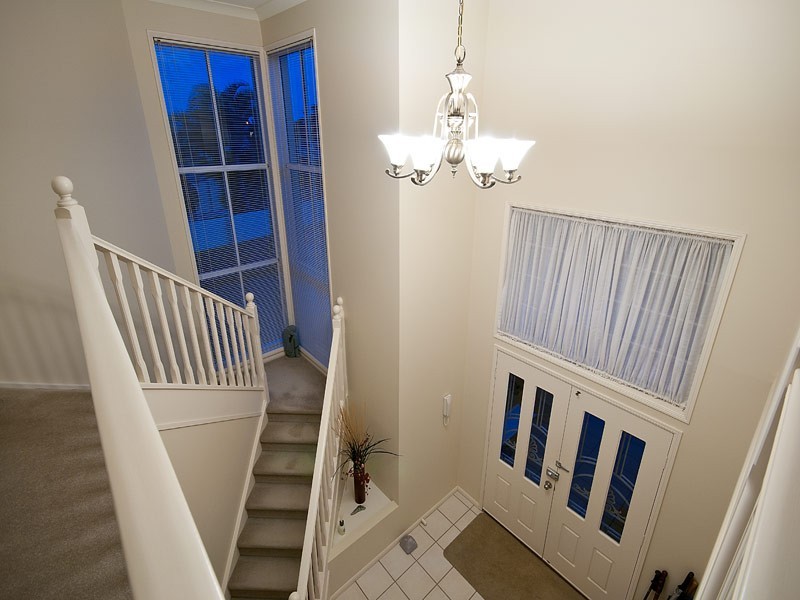 32 Bollard Circuit, Clear Island Waters QLD 4226