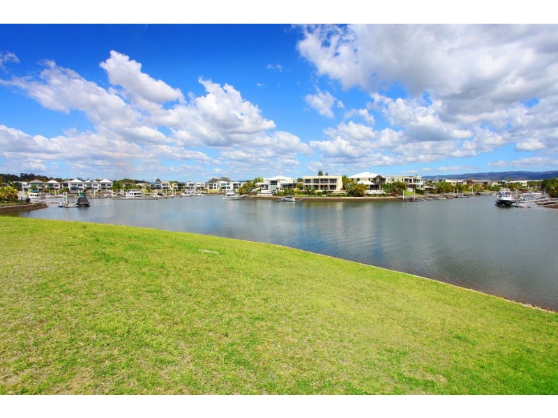 53 and 55 Harbourvue Court, Helensvale QLD 4212