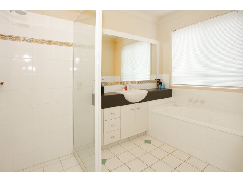 81 Swanton Drive, Mudgeeraba QLD 4213