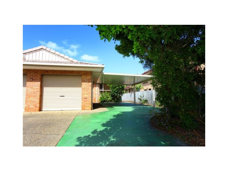 2/15 William Street, Southport QLD 4215