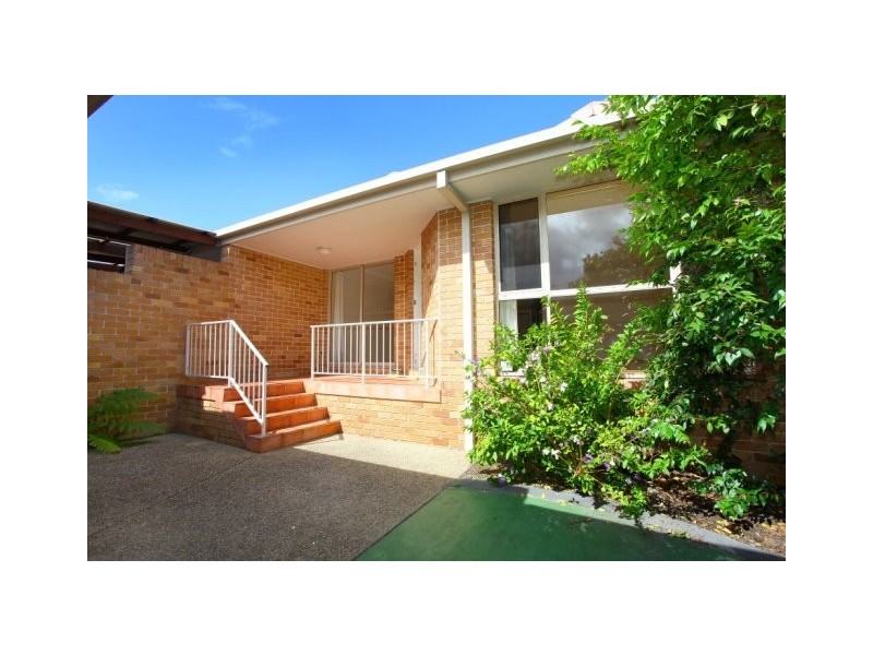 2/15 William Street, Southport QLD 4215