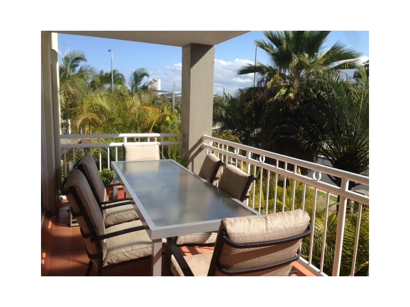6/2761 Gold coast Hwy, Broadbeach QLD 4218