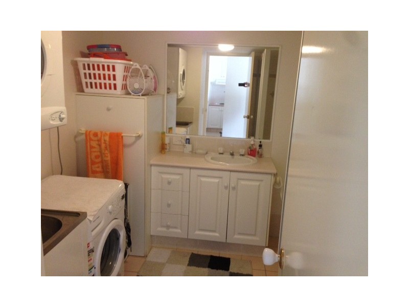 6/2761 Gold coast Hwy, Broadbeach QLD 4218