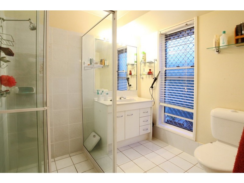 108 Glen Eagles Drive, Robina QLD 4226