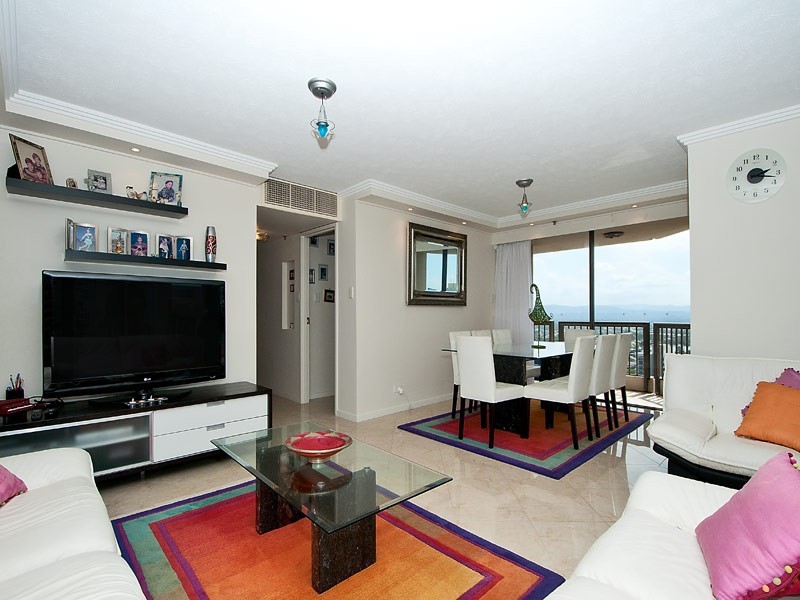 2501 ‘Longbeach’ 28 Northcliffe Terrace, Surfers Paradise QLD 4217