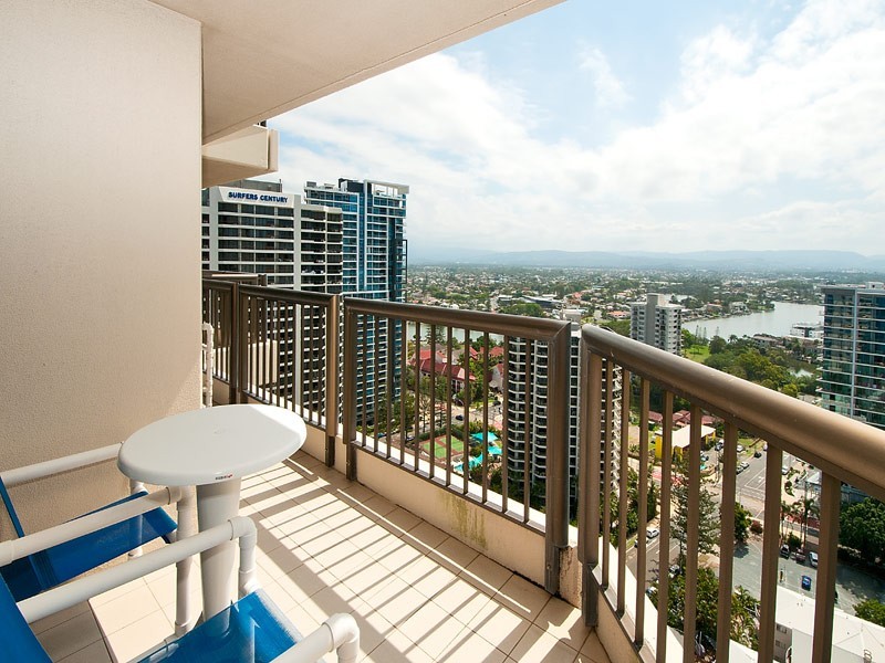 2501 ‘Longbeach’ 28 Northcliffe Terrace, Surfers Paradise QLD 4217