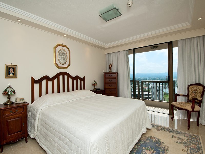 2501 ‘Longbeach’ 28 Northcliffe Terrace, Surfers Paradise QLD 4217