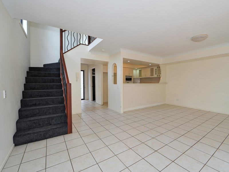 1001/2214 Gold Coast Highway, Mermaid Waters QLD 4218