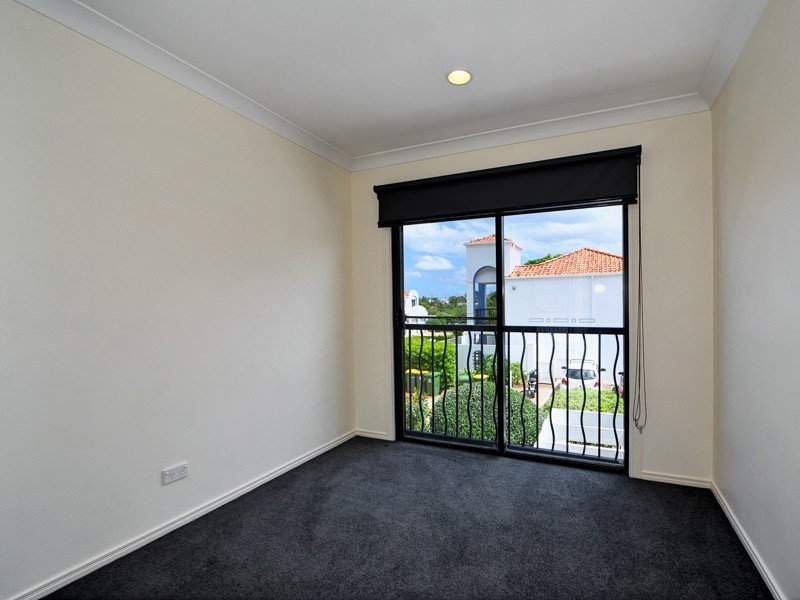 1001/2214 Gold Coast Highway, Mermaid Waters QLD 4218