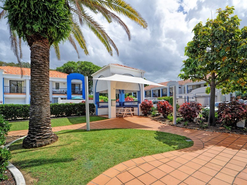 1001/2214 Gold Coast Highway, Mermaid Waters QLD 4218