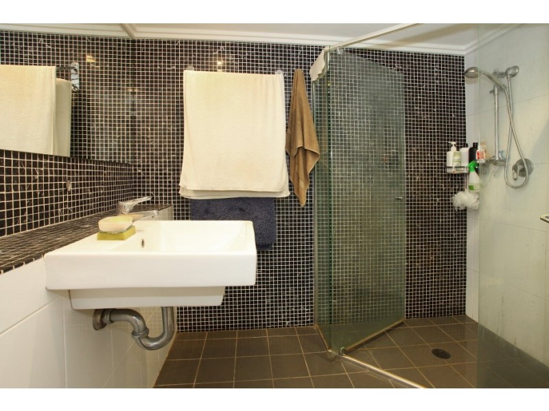 56 ‘The Moorings’ 63 Cavill Avenue, Surfers Paradise QLD 4217