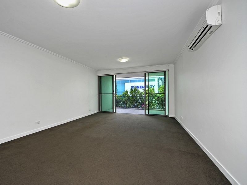 8/6 Miami Key, Broadbeach Waters QLD 4218