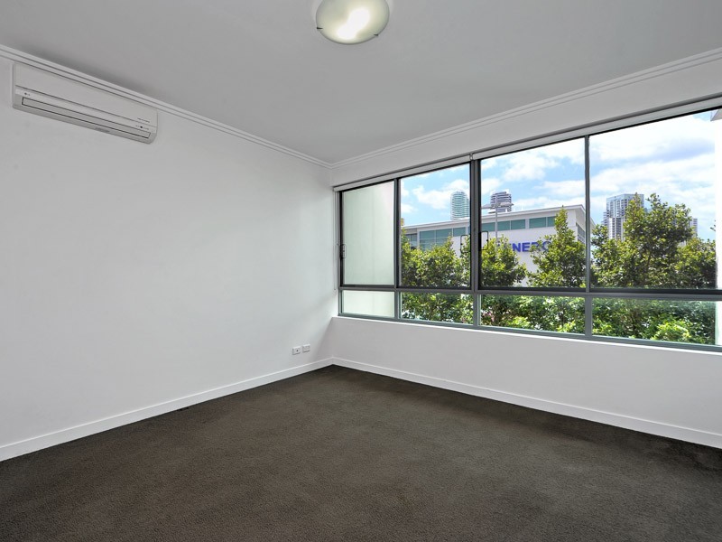 8/6 Miami Key, Broadbeach Waters QLD 4218