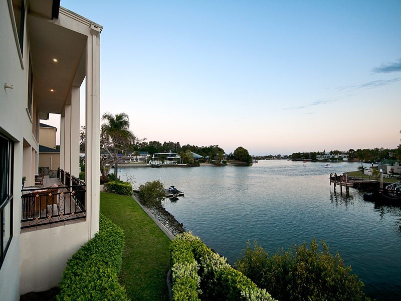 34 Kookaburra Court, Sorrento QLD 4217