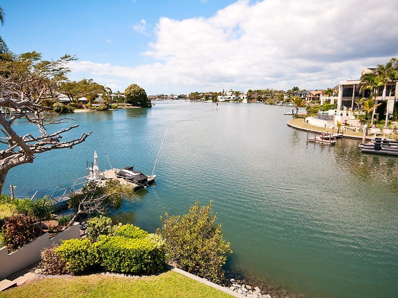 34 Kookaburra Court, Sorrento QLD 4217