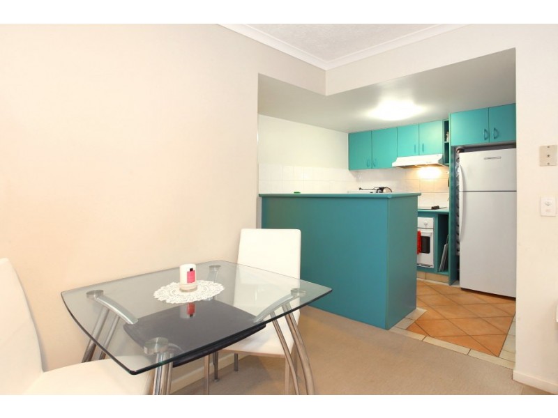 5/199 Surf Parade, Surfers Paradise QLD 4217