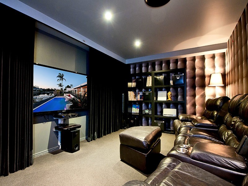 19 Platypus Avenue, Sorrento QLD 4217