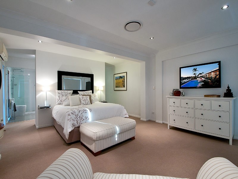 19 Platypus Avenue, Sorrento QLD 4217