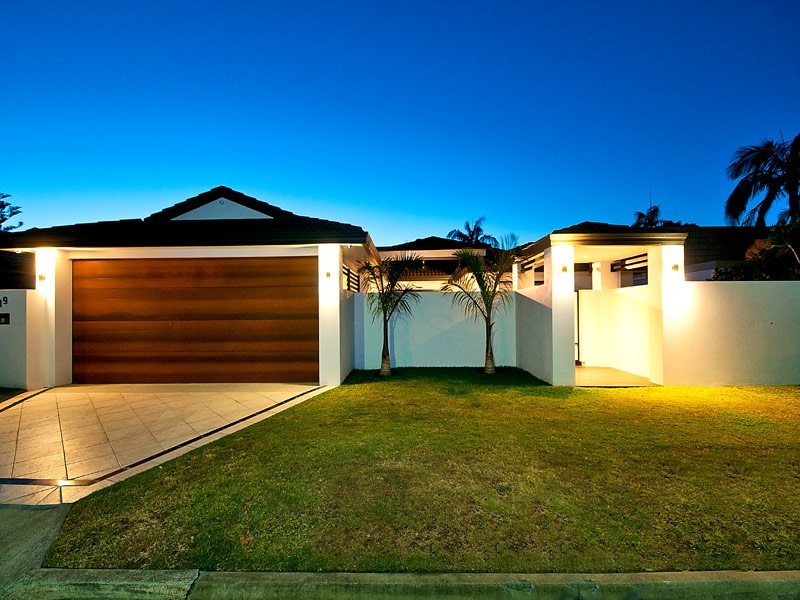 19 Platypus Avenue, Sorrento QLD 4217