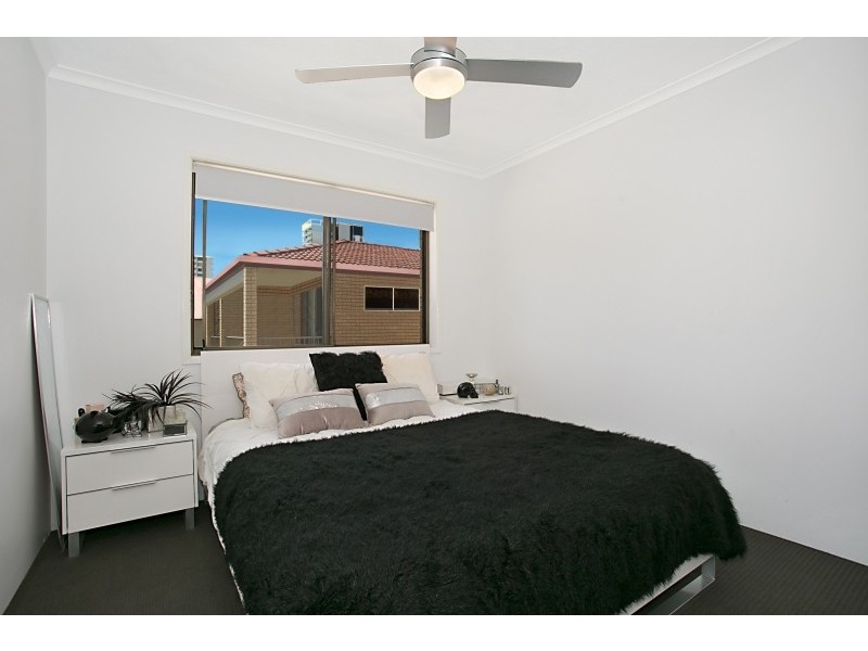 6 ‘Kona Court’ 23 Australia Avenue, Broadbeach QLD 4218