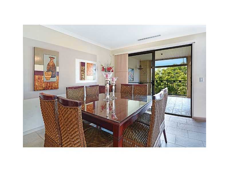 3310 Central Place, Carrara QLD 4211