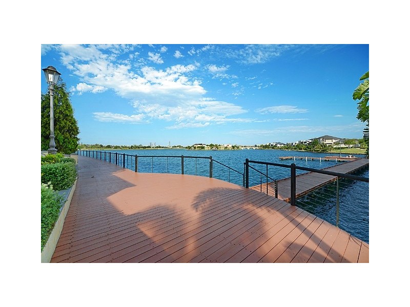 3310 Central Place, Carrara QLD 4211