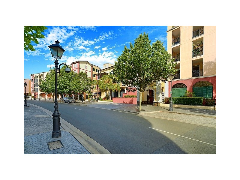 3310 Central Place, Carrara QLD 4211