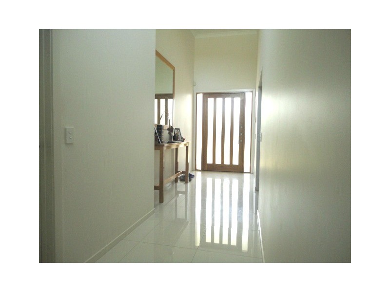 32 WillowTree Drv, Reedy Creek QLD 4227