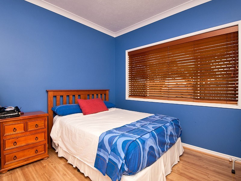 18 Kincardine Drive, Benowa Waters QLD 4217