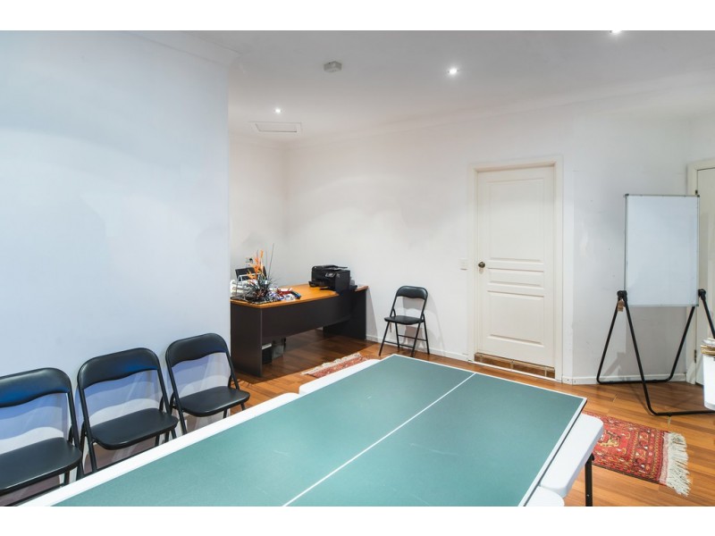 30 Tee Trees Boulevard, Arundel QLD 4214