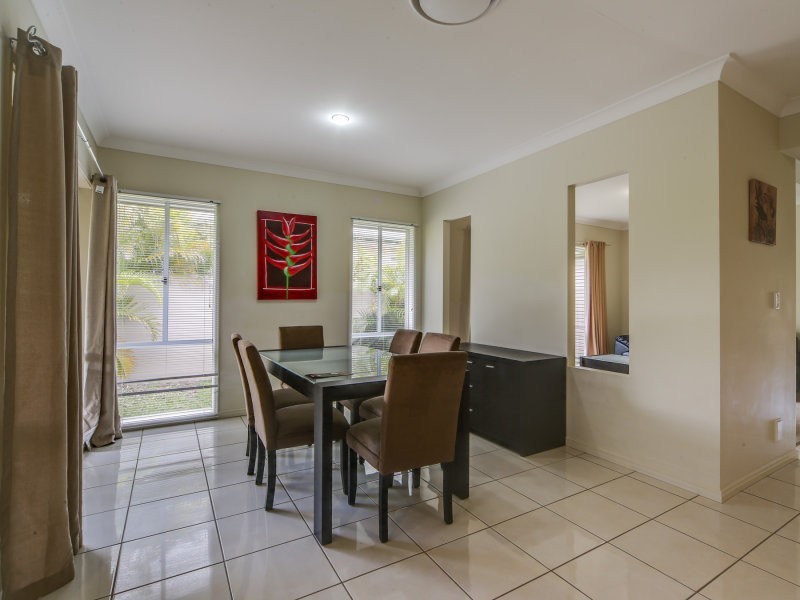 24 Iridium Drive, Hope Island QLD 4212