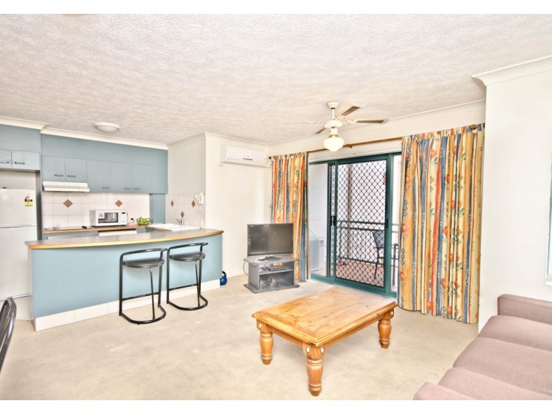 7-9 Robert Street, Labrador QLD 4215